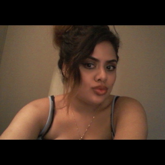Meet your Posher, Vanessa - Picture 1 of 1